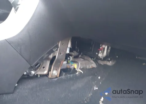 2015 Honda Accord Hybrid Touring z USA, uszkodzony, nr VIN 1HGCR6F72FA000399